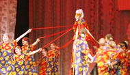 Русский танец с лентами