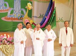 Дади Гульзар, Диди Чакрадхари, Диди Судха и Виджай Кумар